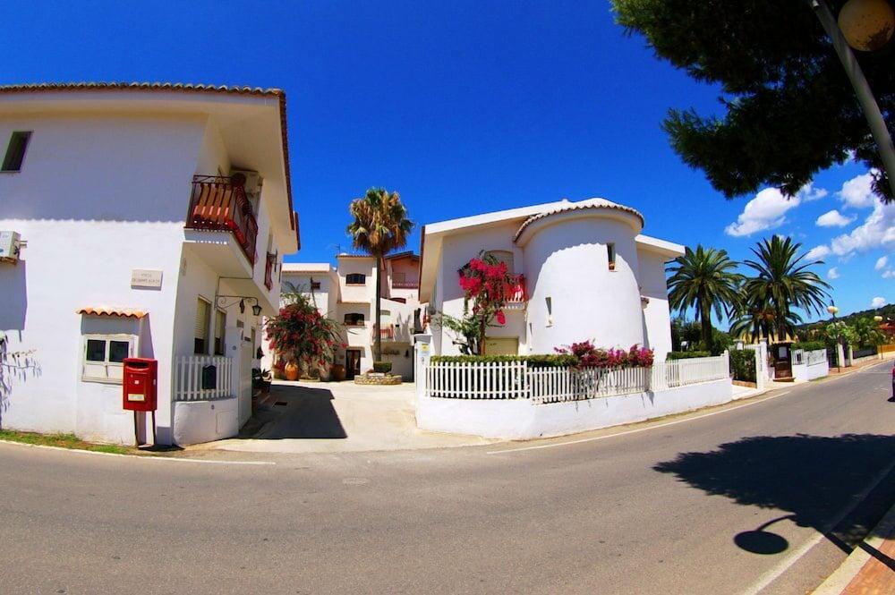 Hotel Residence Costa Azzurra Capo Vaticano Esterno foto