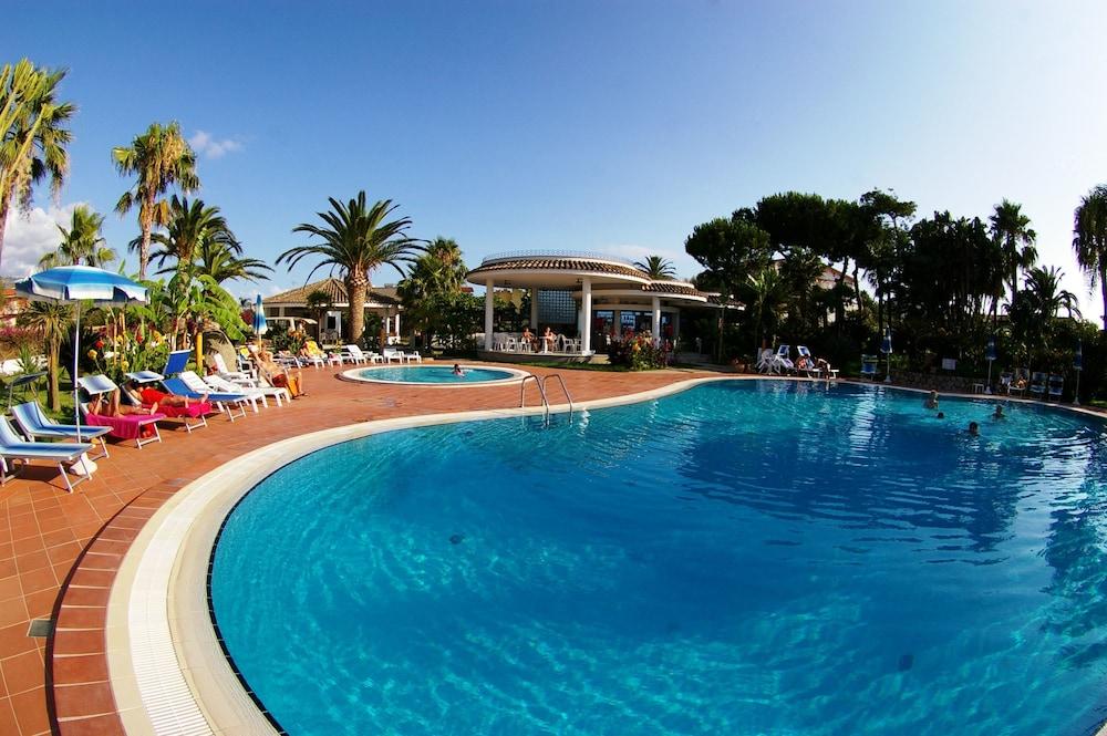 Hotel Residence Costa Azzurra Capo Vaticano Esterno foto