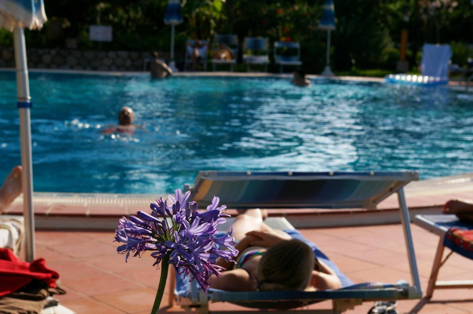 Hotel Residence Costa Azzurra Capo Vaticano Esterno foto