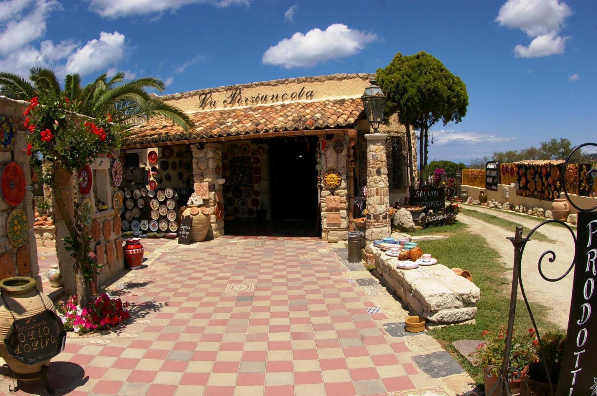 Hotel Residence Costa Azzurra Capo Vaticano Esterno foto
