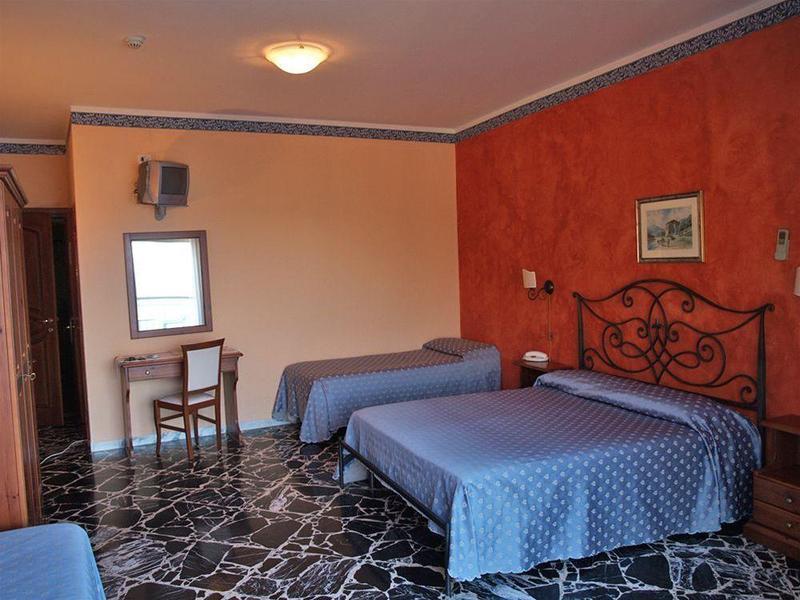 Hotel Residence Costa Azzurra Capo Vaticano Esterno foto