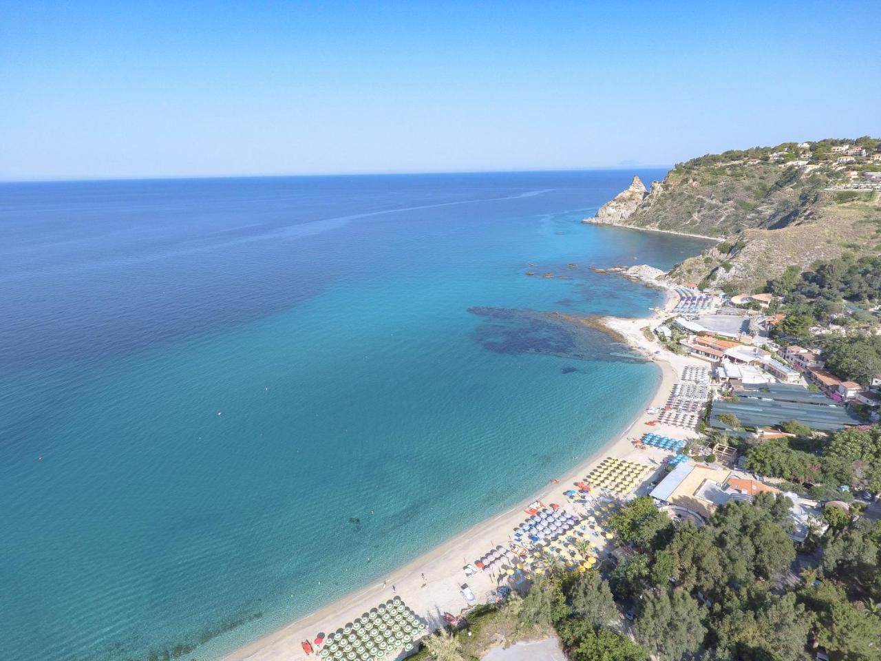 Hotel Residence Costa Azzurra Capo Vaticano Esterno foto