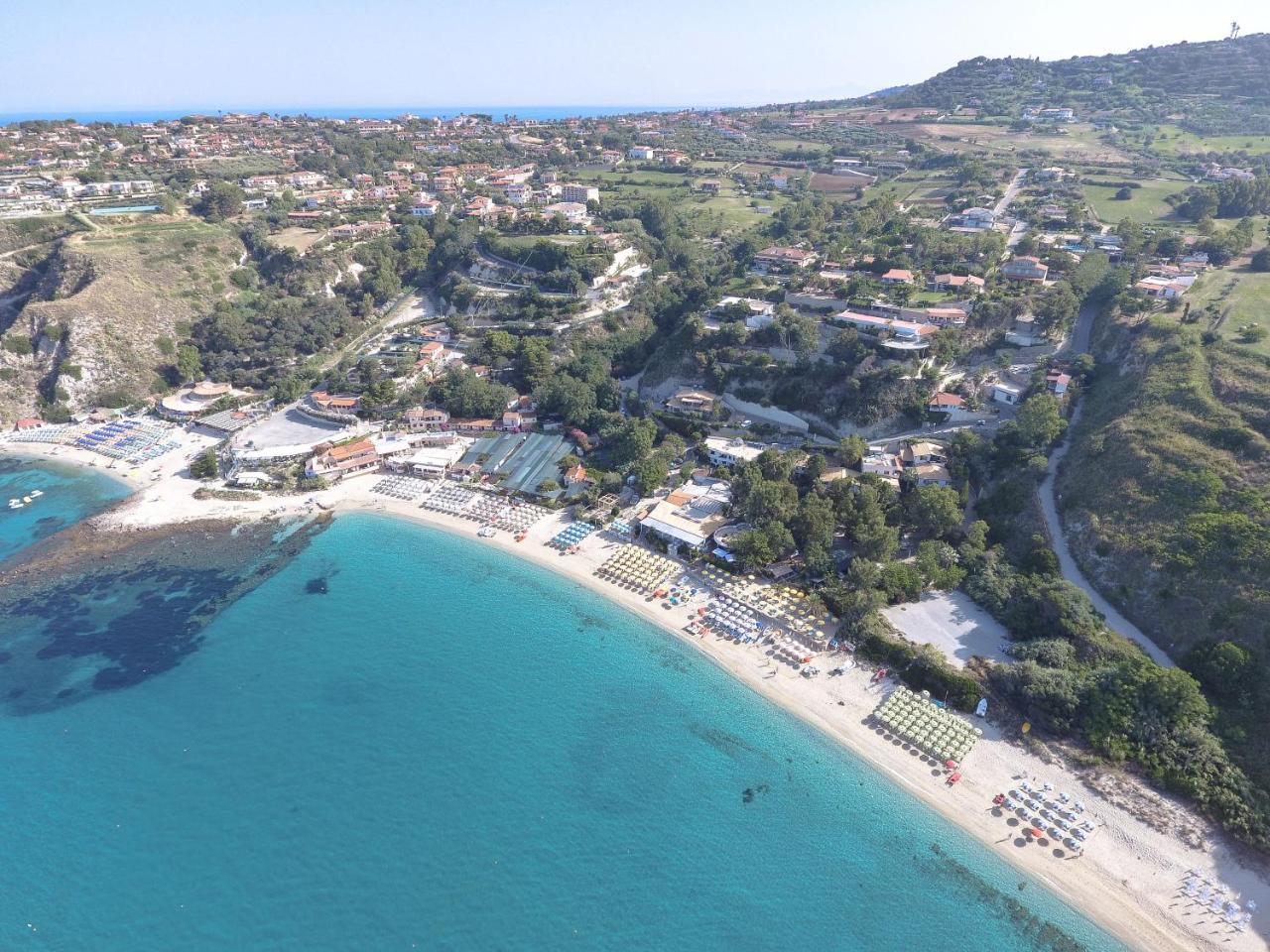 Hotel Residence Costa Azzurra Capo Vaticano Esterno foto