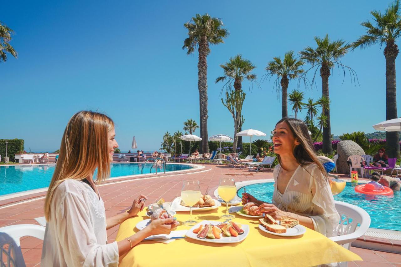 Hotel Residence Costa Azzurra Capo Vaticano Esterno foto