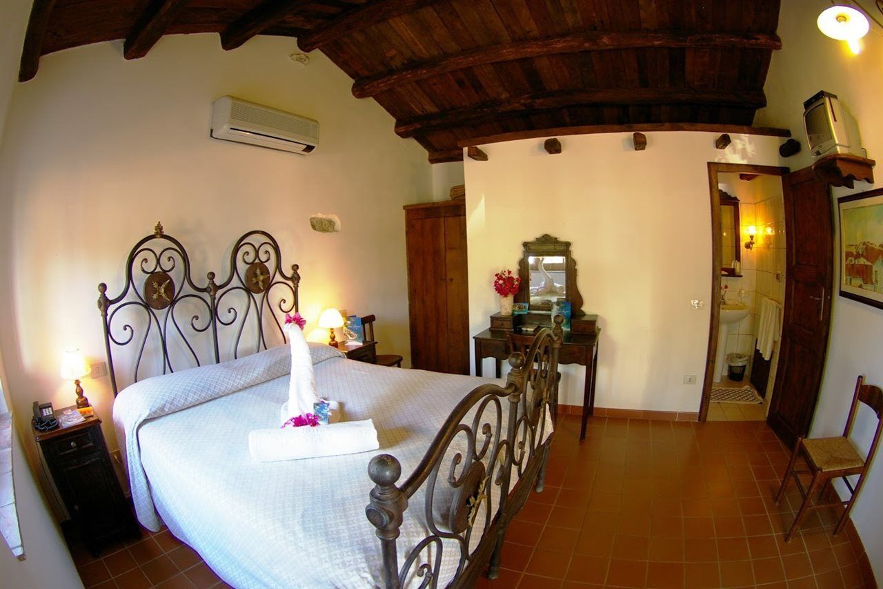 Hotel Residence Costa Azzurra Capo Vaticano Esterno foto